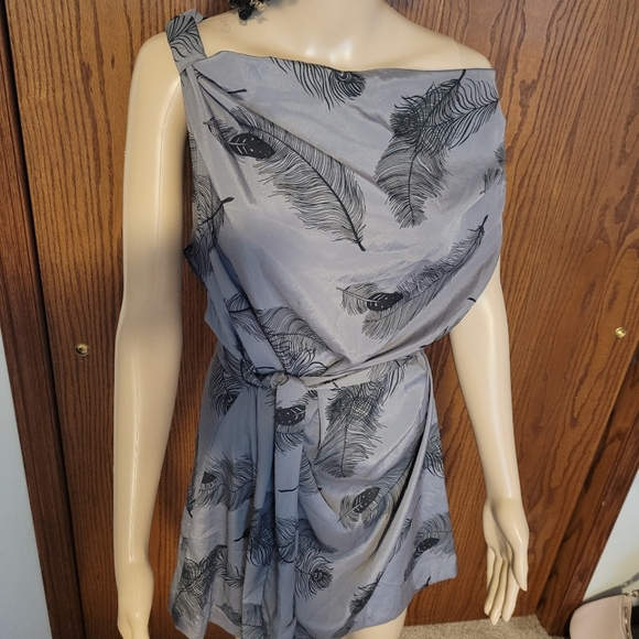 NWOT/ VERY J Dress - Picture 3 of 5